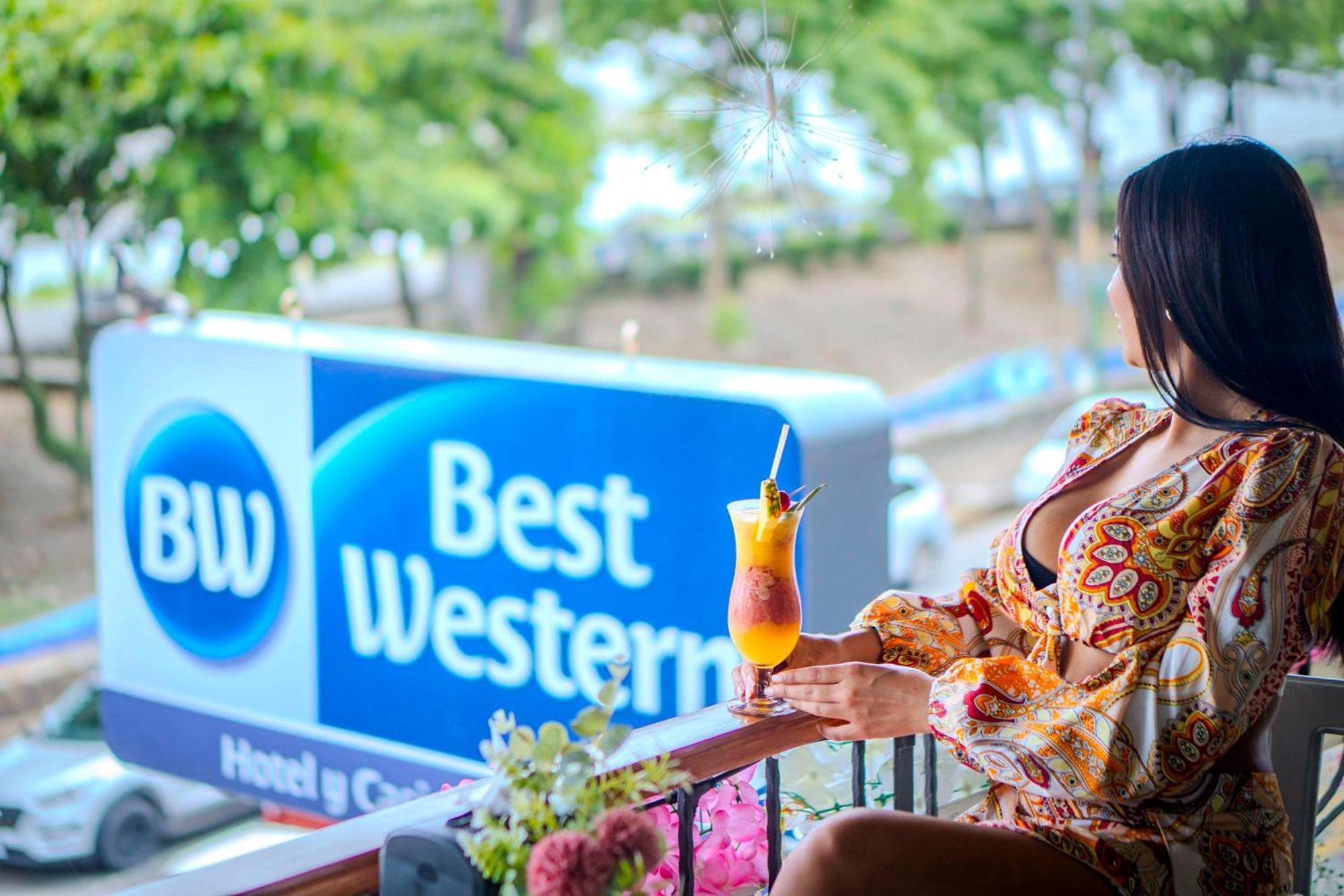 Best Western Hotel & Casino Kamuk Мануел Антонио Екстериор снимка